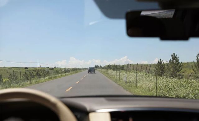 乾港集團(tuán)高層草原自駕游 乾港集團(tuán)高層草原自駕游